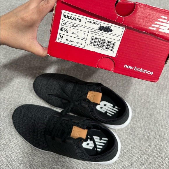 NEW BALANCE Shoes Big Kids Size 6.5 - Picture 8 of 8